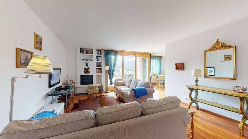 Ferienwohnung für 5 Personen, mit Balkon und Ausblick in Pontresina