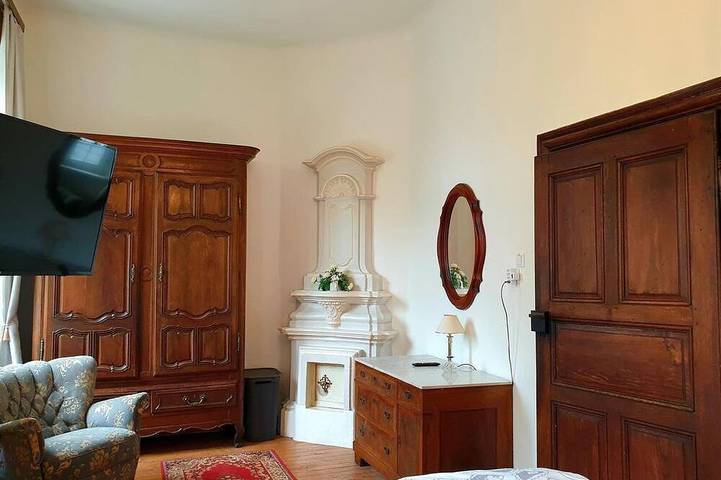 Ganze Wohnung, Ferienwohnung im Schloss \"de Maurice\" - Schloss Hilbringen in Merzig, Saar-Nahe-Bergland