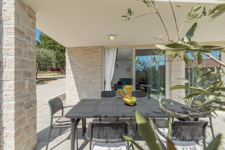 Ferienhaus mit Meerblick für 6 Personen, mit Ausblick und Garten in Poreč - 3