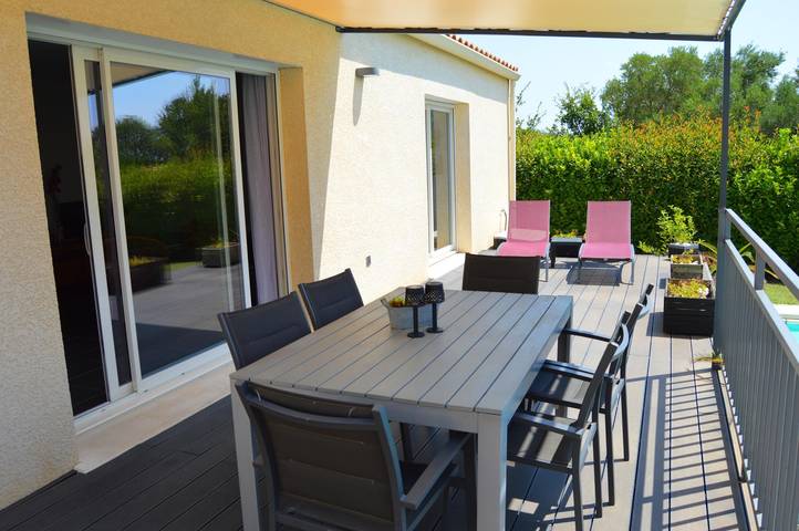 Gîte pour 6 personnes, avec piscine à Arpaillargues-et-Aureillac - 3