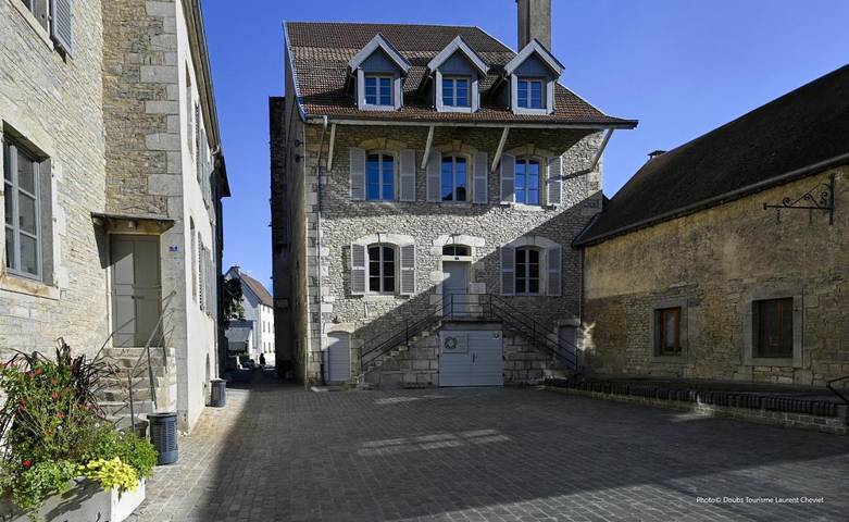 Maison d’hôte pour 2 personnes, avec Jacuzzi à Ornans