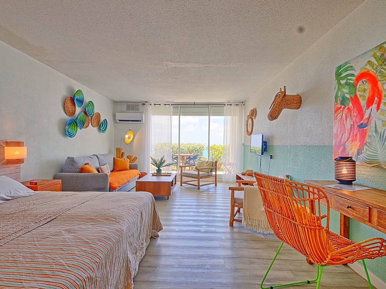 Studio entier, Sweet Candy - Studio Spacieux avec Vue Mer à Baie Orientale in Saint Martin