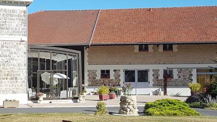 Maison d’hôte pour 4 personnes, avec jardin et vue dans Époye
