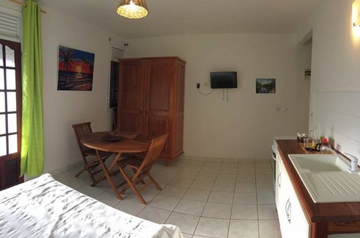 Entire studio, Cozy studio in Capesterre-de-Marie-Galante 20 m² with terrace in Capesterre-de-Marie-Galante, Guadeloupe (Caribbean)