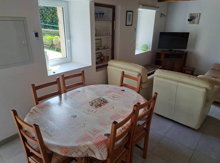 Gîte pour 6 personnes, avec terrasse et jardin dans Côte de Granit Rose - 3