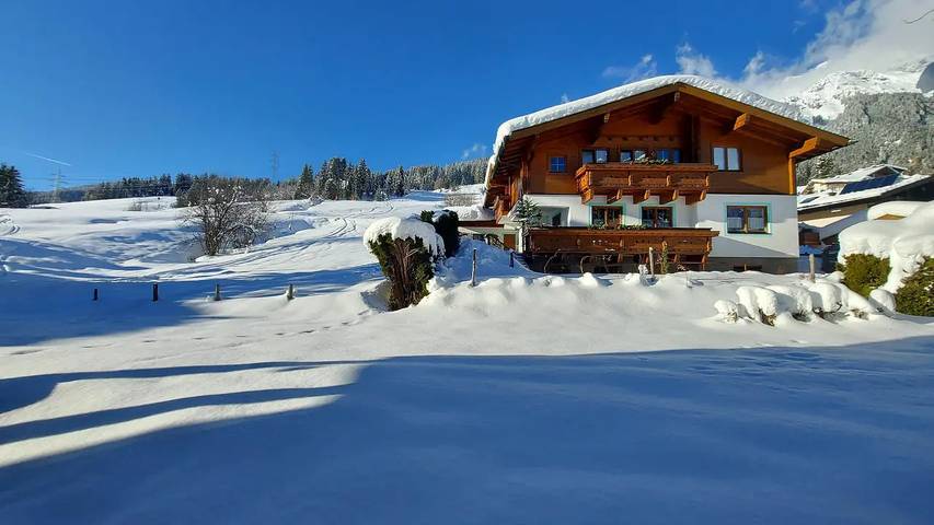 Ferienwohnung für 4 Personen, mit Garten und Terrasse, mit Haustier in Steinernes Meer