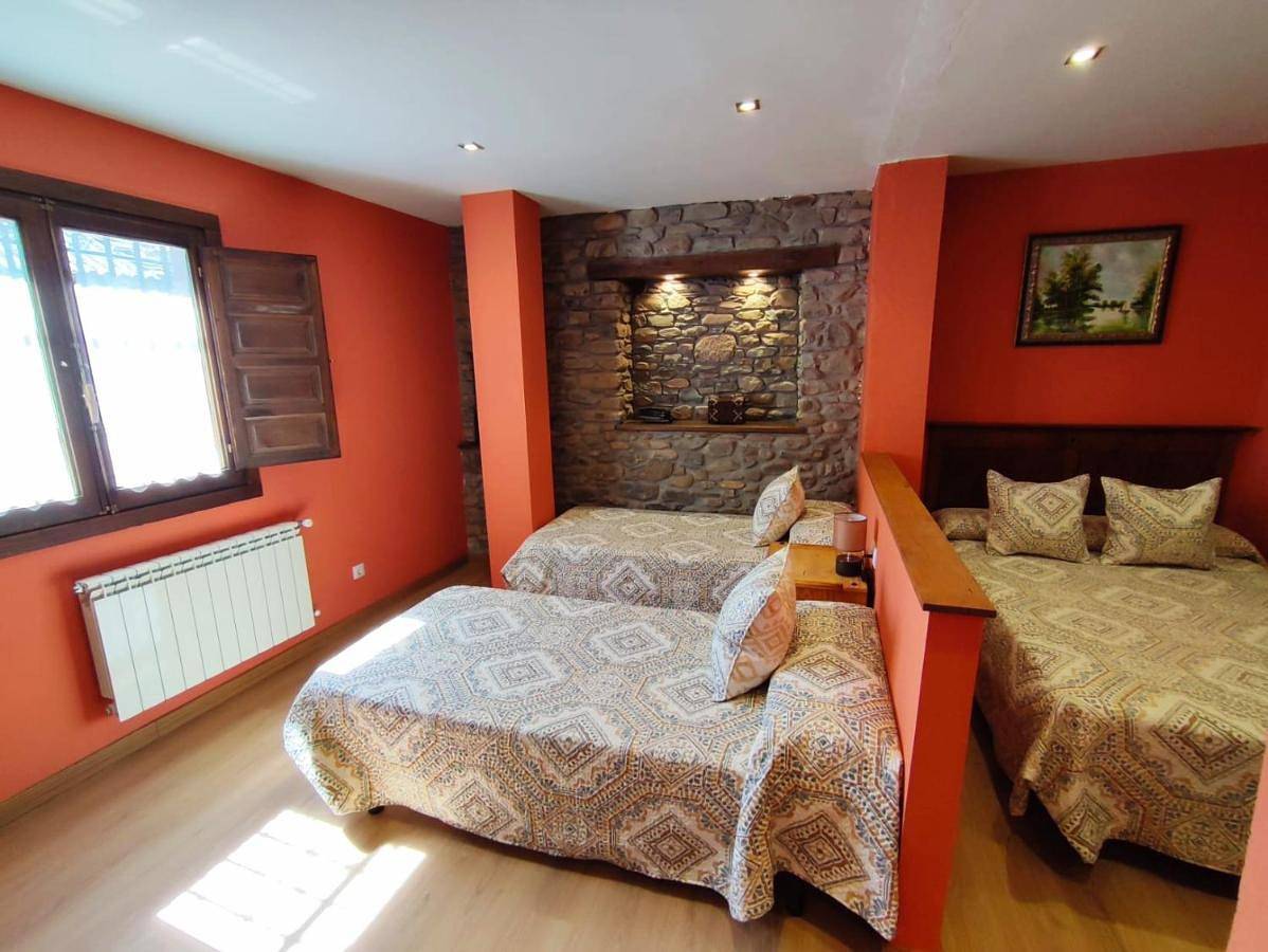 Superior Family Room in Molinaseca, El Bierzo