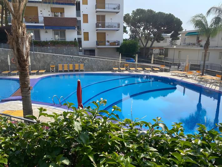 Ferienwohnung für 4 Personen, mit Balkon in San Remo