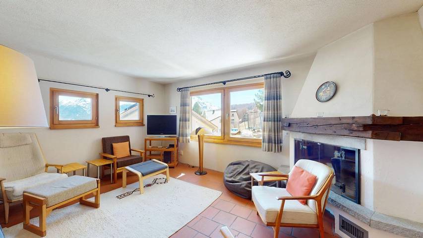 Ferienwohnung für 6 Personen, mit Ausblick und Garten in Samedan - 2