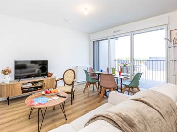 Gîte pour 4 personnes, avec terrasse à Saint-Coulomb