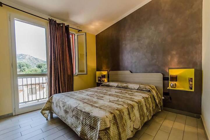 Chambre d’hôte pour 2 personnes à Loceri