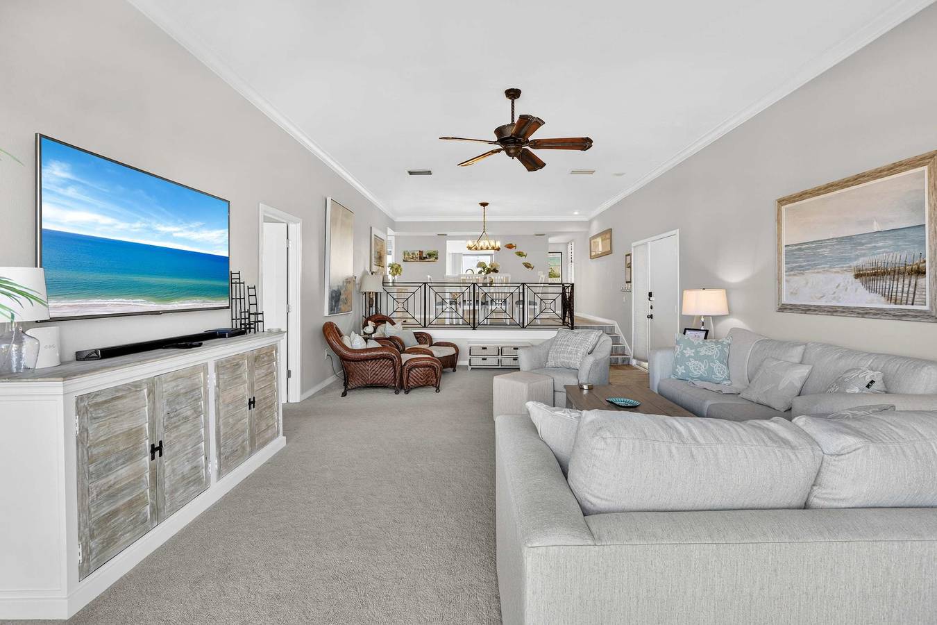 Upgraded Lake House Condo 1Min To Siesta Key Beach in Siesta Key Beach, Siesta Key