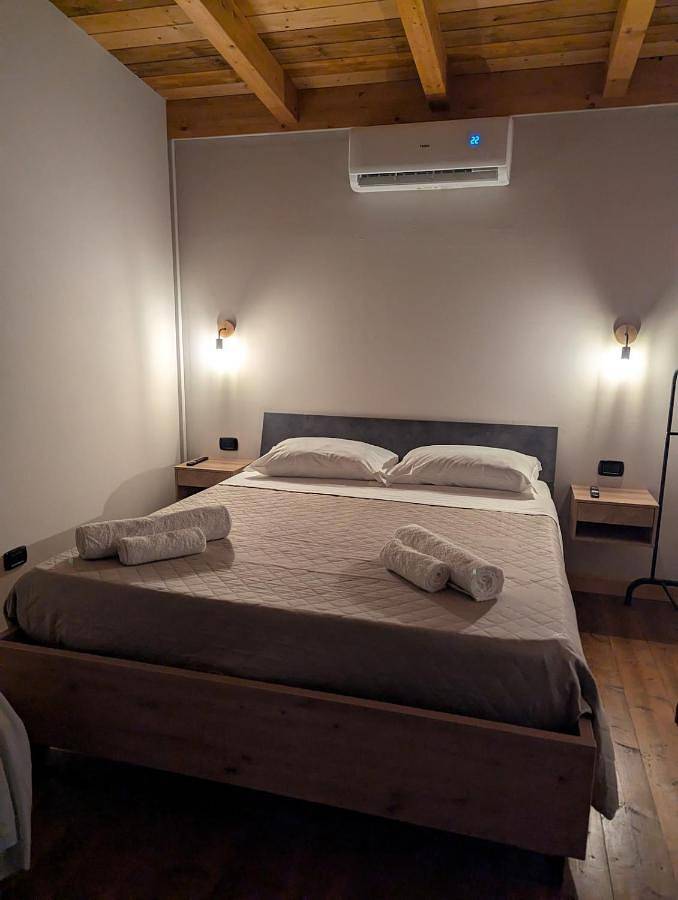 Camping für 3 Personen, mit Garten und Pool in Kalabrien - 2