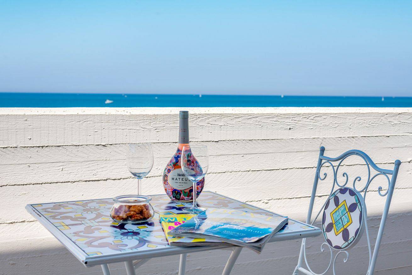 Apartamento inteiro, Waterfront Apartment with seaview balcony in Bari, Bari (província)