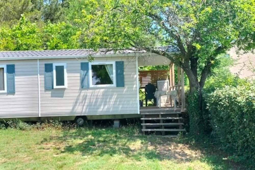 Camping 3 étoiles - Piscine  - ccbfihg in Châteauneuf-de-Gadagne, Vaucluse