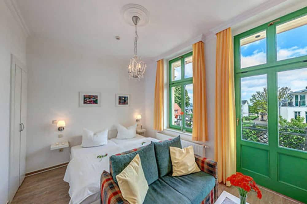 Villa Ostseewarte Whg. 9, Balkon, Fahrstuhl - Villa Ostseewarte, Strandnah, in Drei Kaiserbäder, Heringsdorf