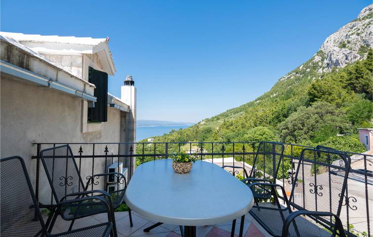 Ferienhaus für 8 Personen, mit Terrasse in Baska Voda - 2
