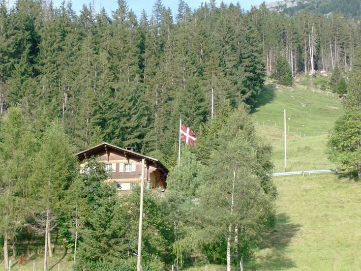 Ferienwohnung für 3 Personen, mit Terrasse und Garten sowie Ausblick in Frutigen