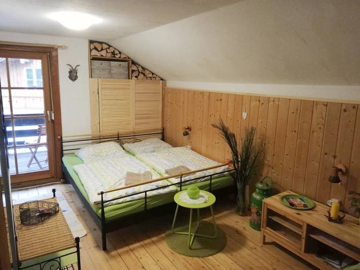 B&B für 4 Personen, mit Balkon und Terrasse sowie Garten und Ausblick in Pfronten