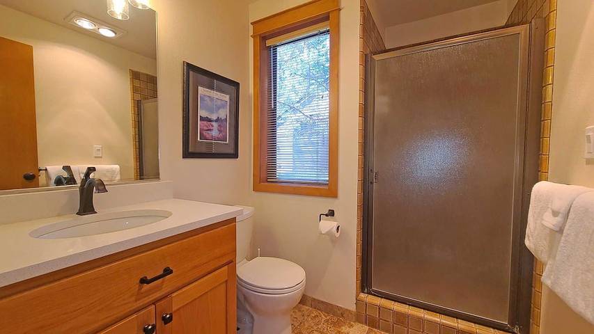 Vacation rental for 12 people, with hot tub and terrace in Sunriver