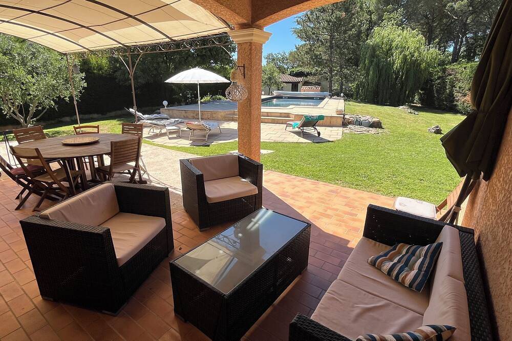 Beautiful Villa, Private Swimming Pool, Under The Sun Of Provence, Var, Provence Verte. in Saint-Maximin-la-Sainte-Baume, Brignoles region