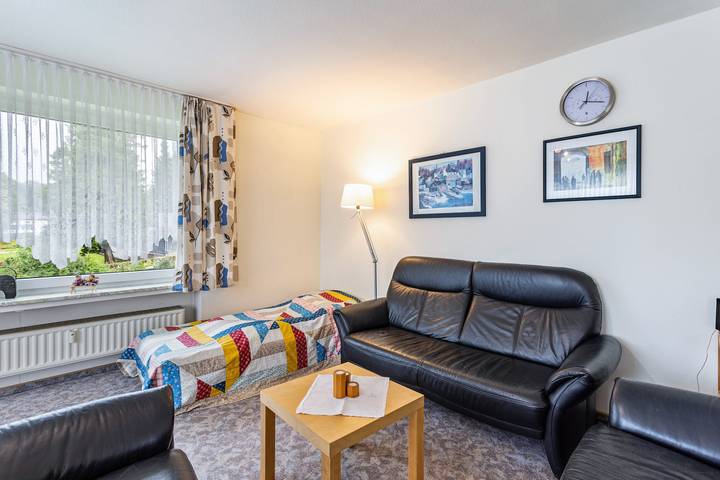 Ferienwohnung für 5 Personen, mit Balkon und Sauna in Usseln - 2