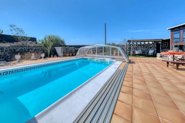 Casa rural para 6 personas, con piscina y jardín en San Bartolomé - 3