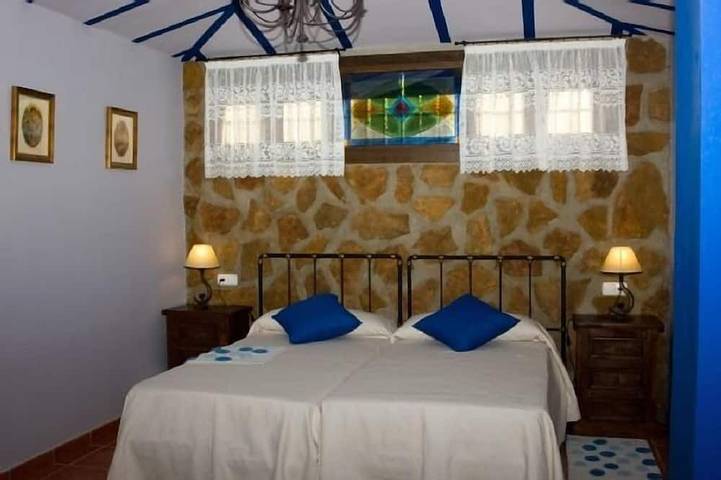 Gîte pour 8 personnes, avec jardin à Carcabuey - 3