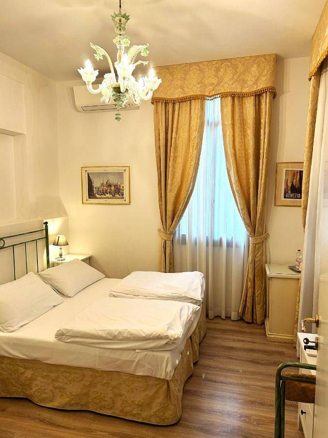 Villa Casanova in Lido di Venezia, Venedig