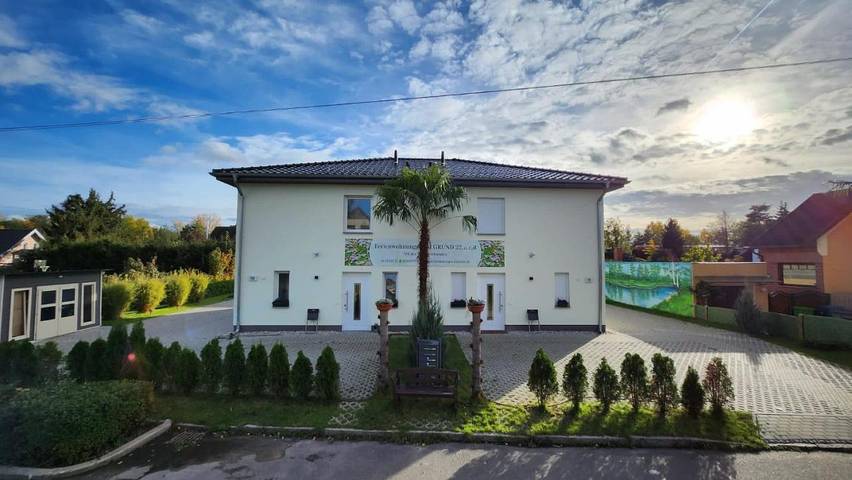 Ferienwohnung für 2 Personen, mit Terrasse und Garten in Hoppegarten