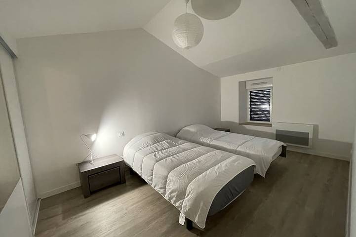 Gîte pour 8 personnes, avec jardin et terrasse à Le Boupère - 4