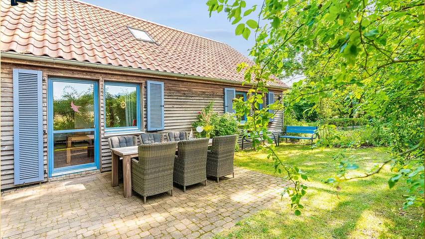 Ferienhaus mit Meerblick für 7 Personen, mit Sauna und Terrasse sowie Garten im Stettiner Haff - 2