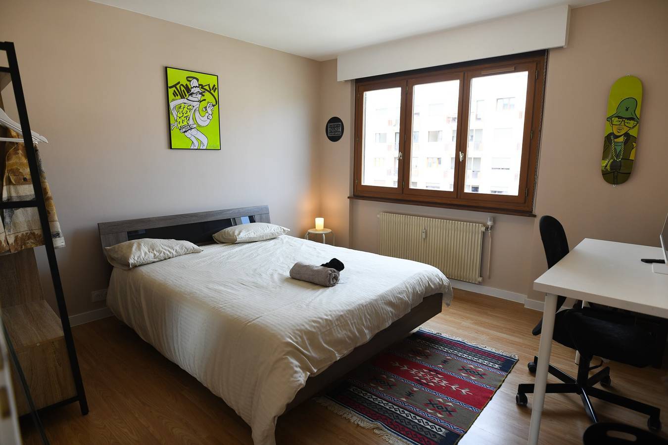 Appartamento intero, Appartamento 'Urban Gallery Grand' con vista sulle montagne, balcone e Wi-Fi in Ambilly, Saint-Julien-en-Genevois e dintorni