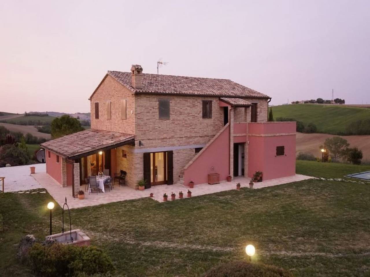 Villa mit privatem Pool in der Nähe der adriatischen Strände in Jesi, Ancona Provinz