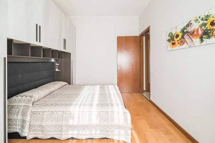 Entire apartment, Como 101, Downtown in Como, Lake Como