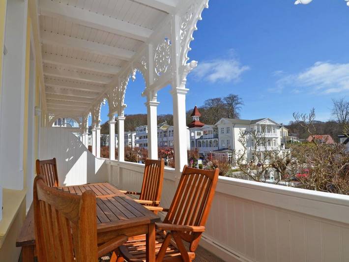 Villa für 4 Personen, mit Balkon und Ausblick auf Rügen