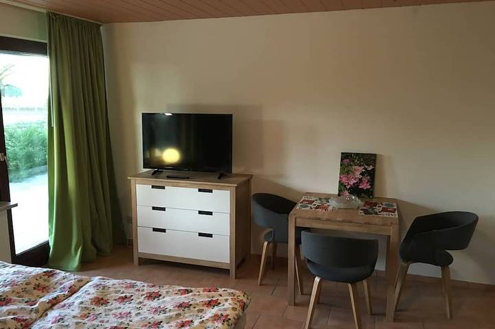 Ferienwohnung für 2 Personen, mit Haustier in Warwerort - 2