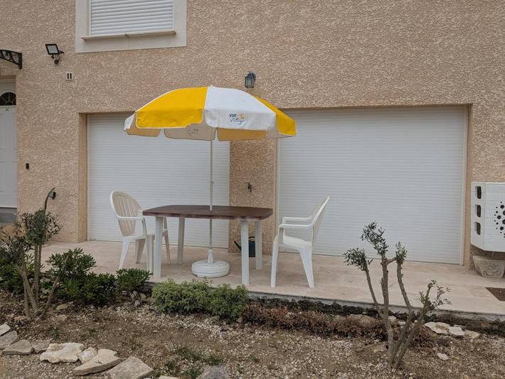 Appartement de vacances pour 2 personnes, avec terrasse ainsi que jardin et vue