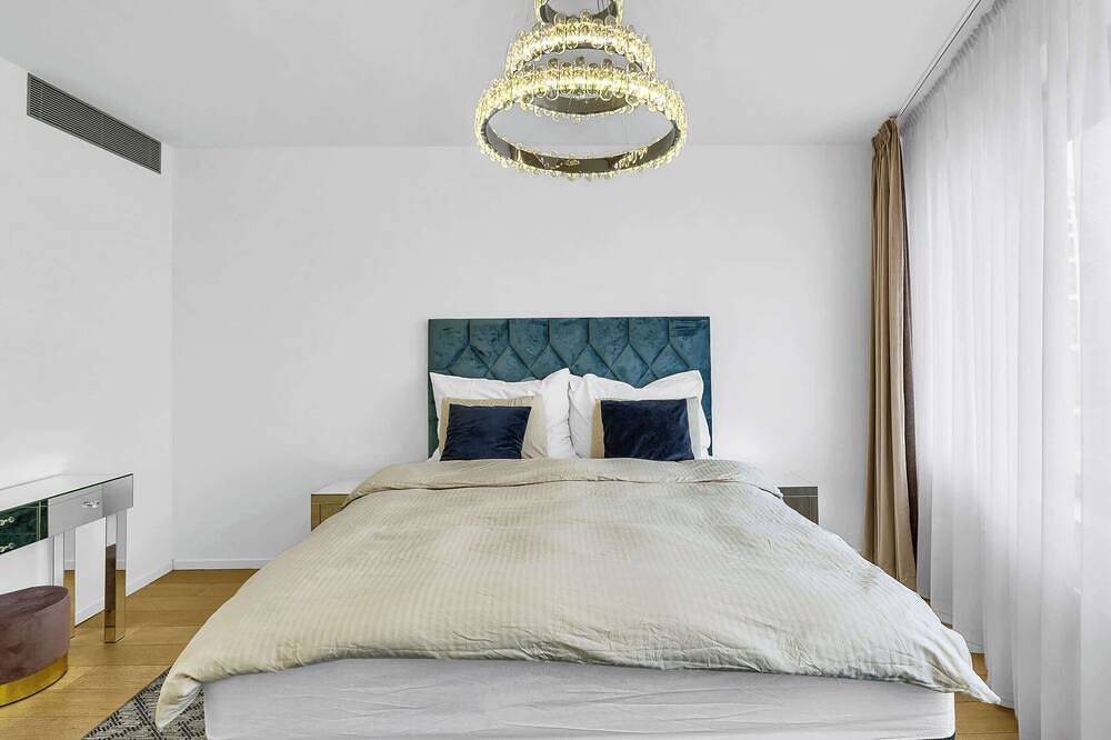 Entire apartment, Skypark's Luxury Suite Ii with Prime View in Bratislava, Bratislava region