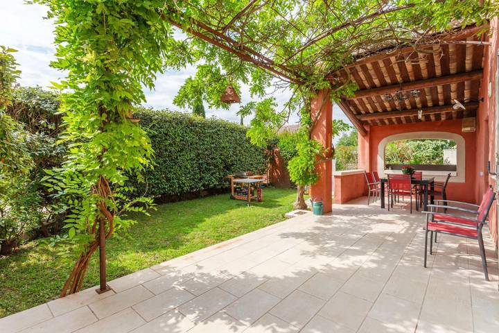 Ferienhaus für 6 Personen, mit Seeblick und Garten, kinderfreundlich in Vaucluse - 2