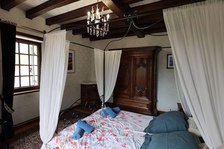 Location de vacances pour 10 personnes, avec jardin à Monplaisant - 3