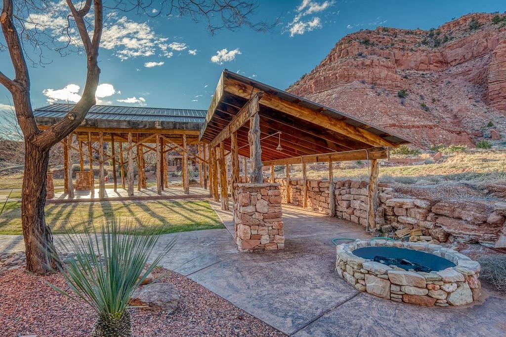 Casa De Paz ll-La Estancia-Kanab-Tor zu Nationalparks und dem Großen Kreis! in Kanab, Grand Staircase Escalante National Monument