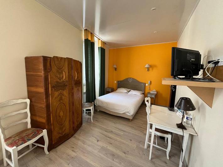 Hôtel pour 3 personnes, avec terrasse à Sillé-le-Guillaume - 3