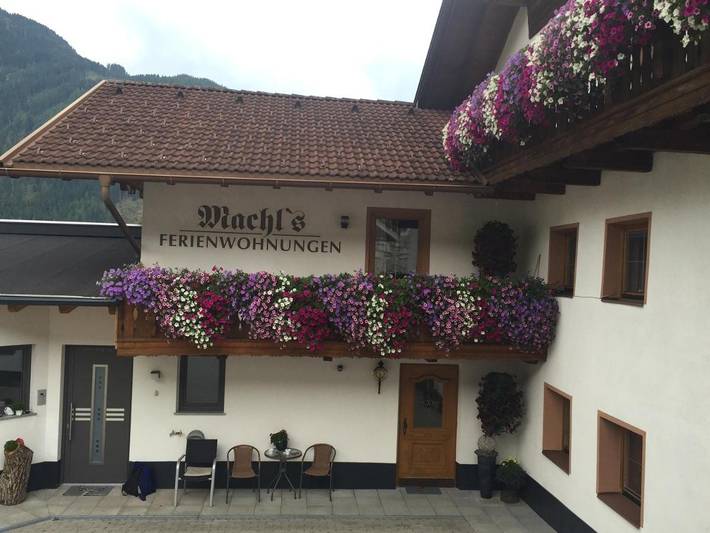 Ferienwohnung für 8 Personen, mit Garten und Balkon sowie Sauna im Pitztal