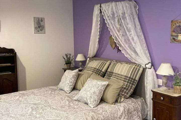 Chambre d’hôte pour 2 personnes, avec sauna ainsi que piscine et jardin dans le Luberon