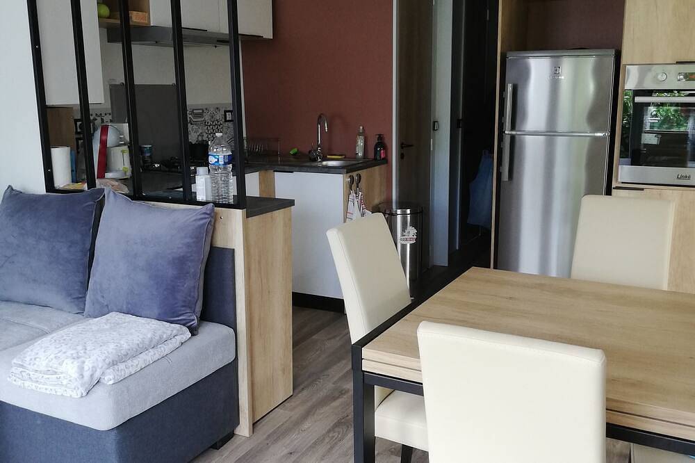 Mobil Home Recent 3 Chambres dans camping 4* Environnement Nature in Gastes, Côte d’Argent