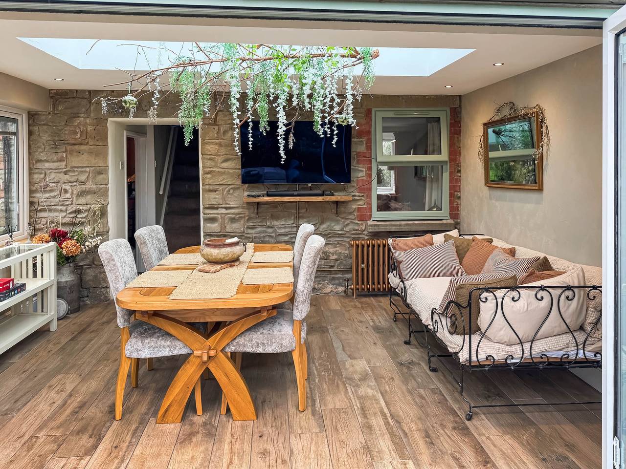 Magnolia Cottage in Gloucestershire