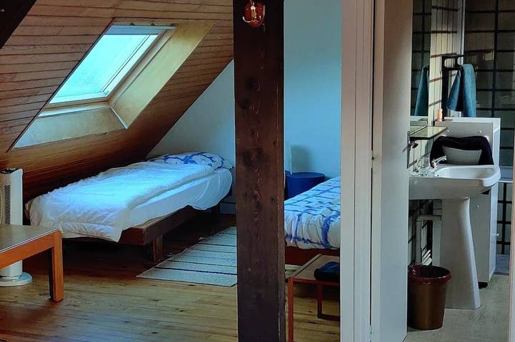 Gîte pour 6 personnes, avec balcon et piscine dans Plage Du Porigo - 4