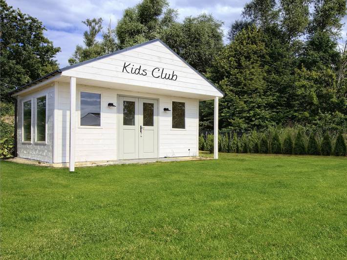 Ferienhaus für 6 Personen, mit Whirlpool und Pool sowie Sauna in Mielno