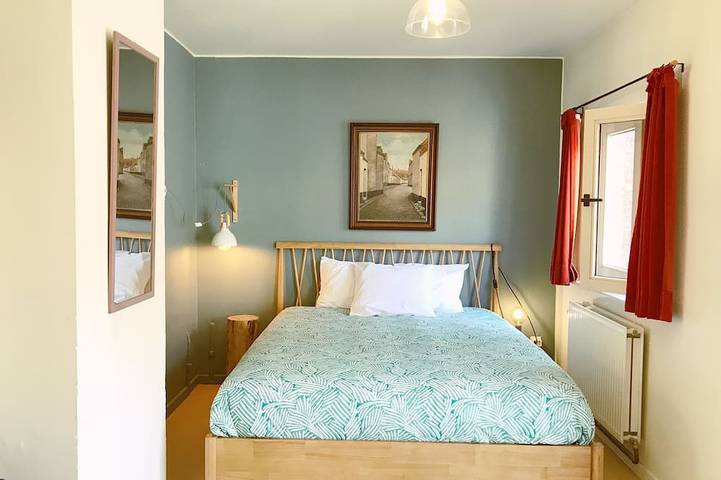 New trendy house 5 min from shopping streets in Bruges, West Flanders